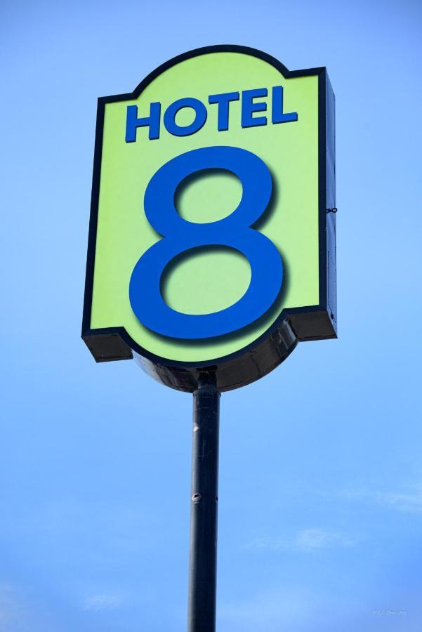 Hotel 8 Fergus Falls Exteriör bild