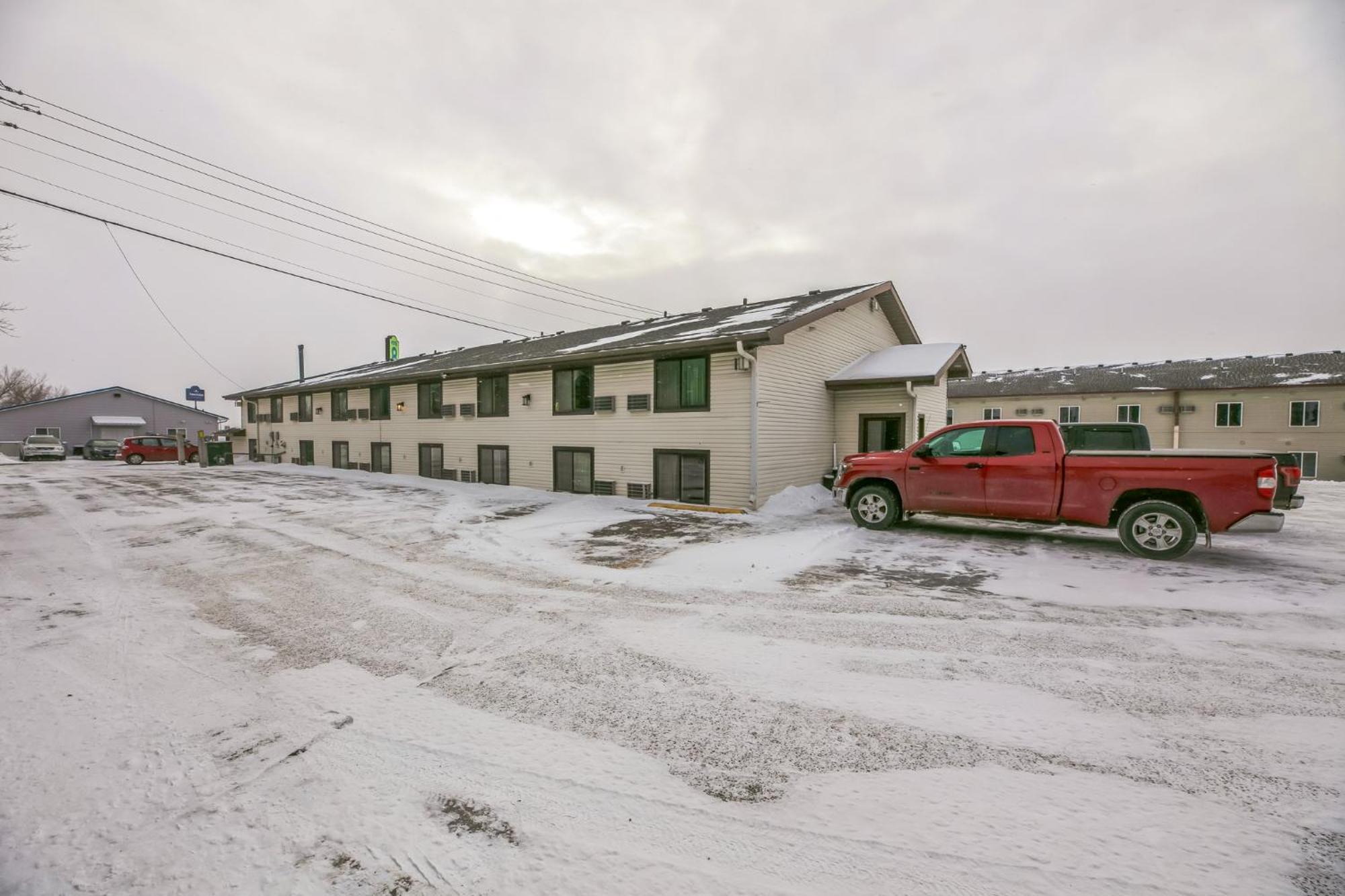 Hotel 8 Fergus Falls Exteriör bild